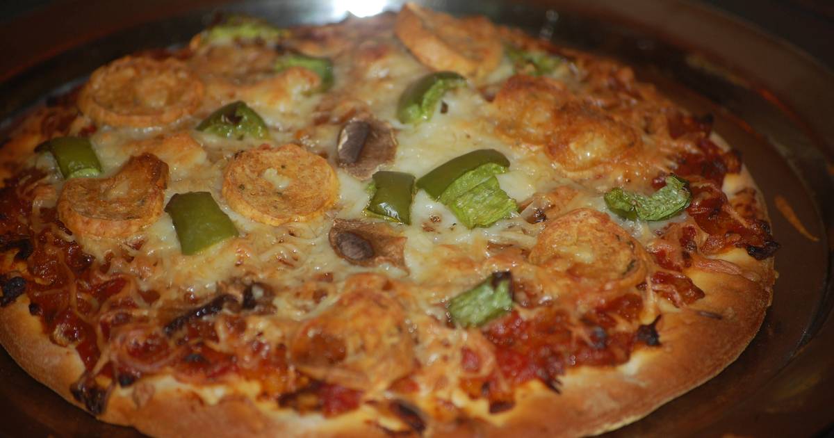 Chicken Sausage Pizza Recipe by Krishna Girish Cookpad
