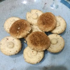 A picture of Biscuits with flex seed, 🫓🫓.
