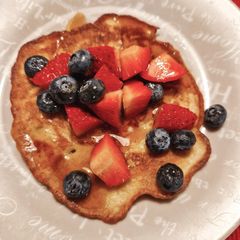 A picture of Quick and healthy banana pancakes.