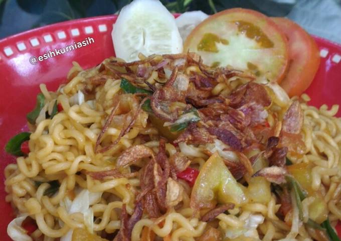 Mie goreng pedas