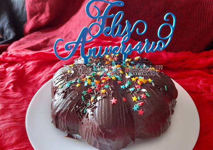 Bolo de Aniversário de Chocolate Receita