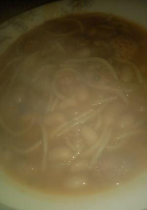 Una foto de Porotos con riendas