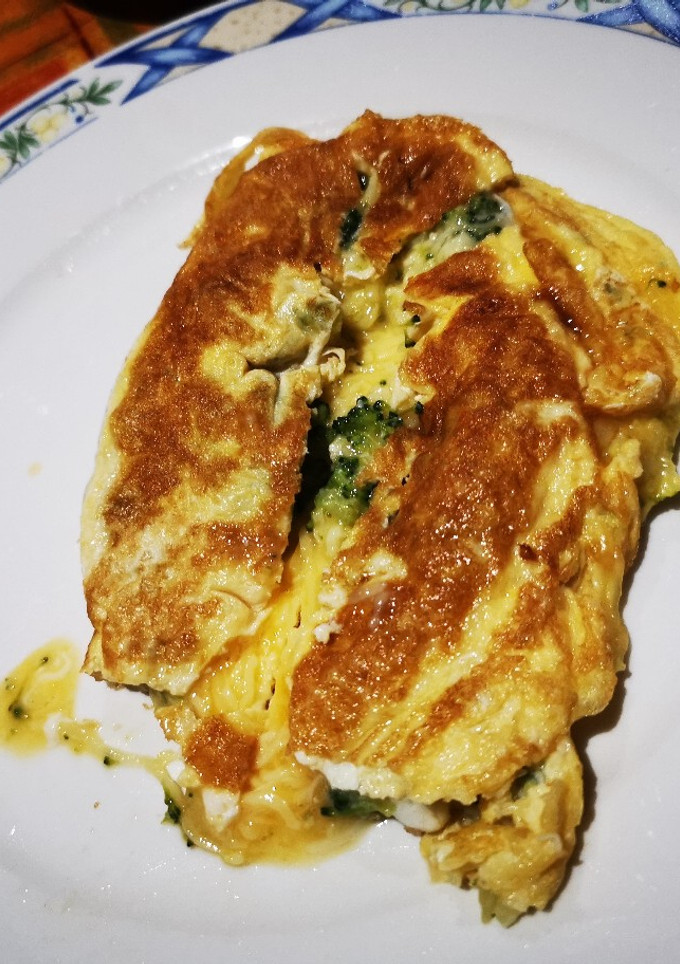 Una foto de Tortilla francesa de brócoli y queso gluten free