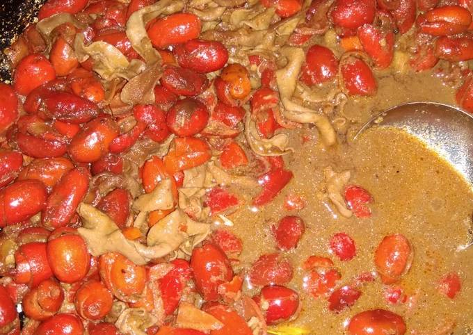 Resep Tumis kuah kulit belinjo dan usus ayam super pedas yang Lezat Sekali