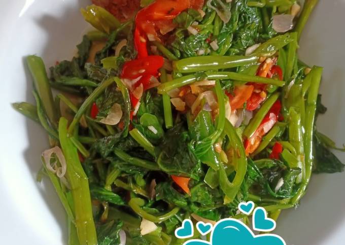 Bagaimana Membuat Tumis Kangkung Pedas, Lezat