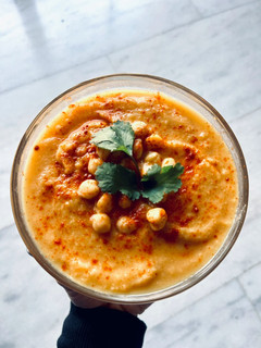 Una foto de Hummus de garbanzos y calabaza