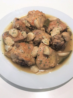 Una foto de Pollo al ajillo con secretos