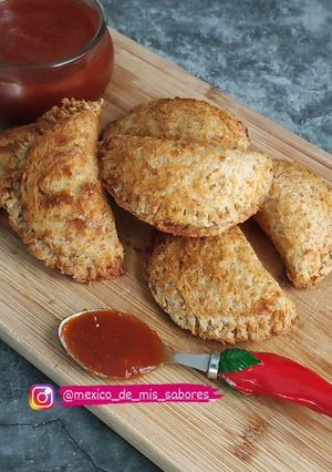 A picture of Cheese Empanadas with Sandwich Bread 🍞🤯.