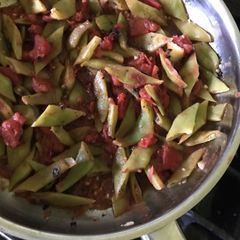 A picture of Syrian Broad Beans.
