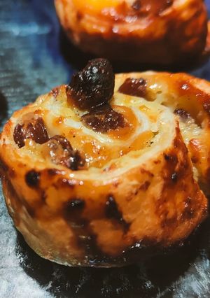 Une photo de Pains aux raisins maison