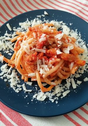Foto di BUCATINI ALL'AMATRICIANA