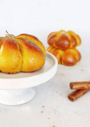 Une photo de Brioches citrouille