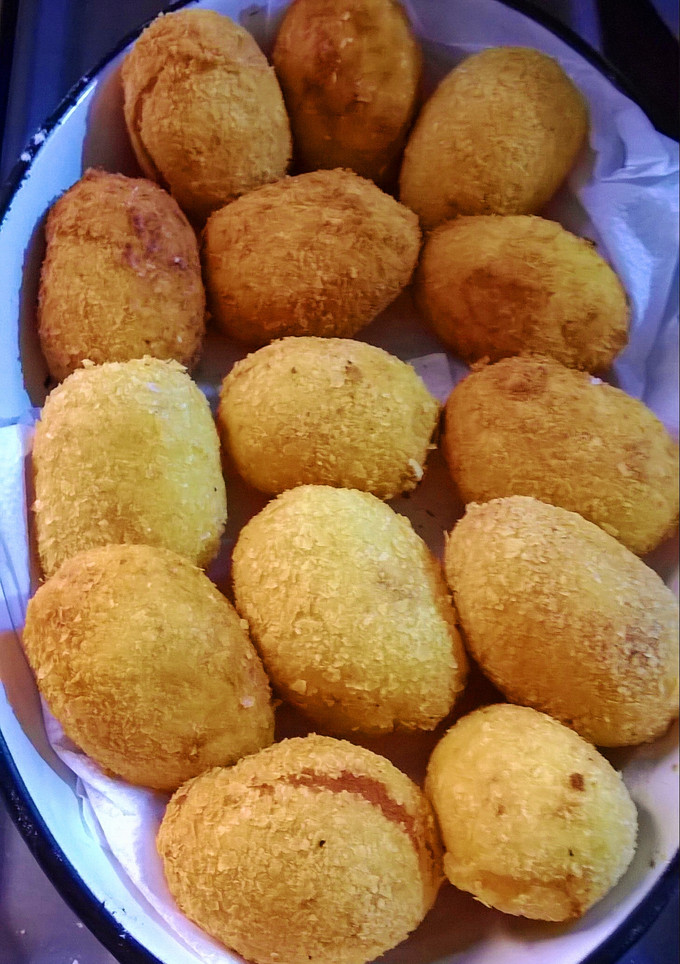 Una foto de Bombas de papa 🍠 fáciles rellenas de queso 😋 sin gluten