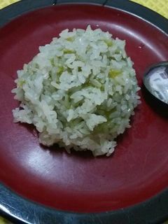 Hình của món Bánh Khúc (dùng cải bó xôi).