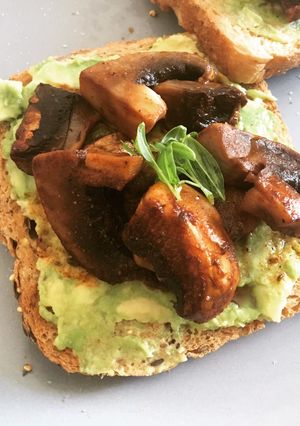 A picture of Smokey Mushrooms & Avocado on Toast.