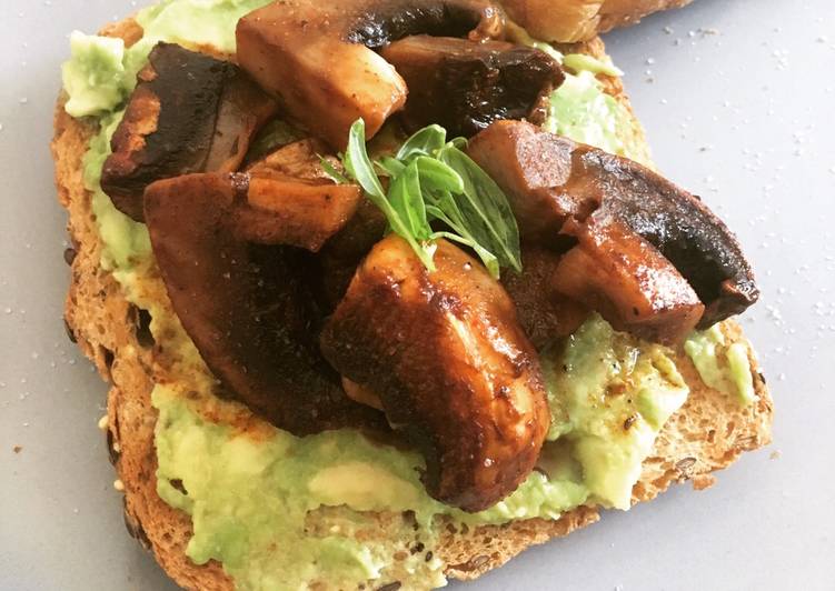 Smokey Mushrooms &amp; Avocado on Toast