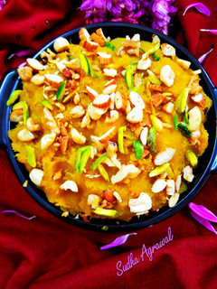 शकरकन्द का हलवा(Shakarkand ka halwa recipe In Hindi) रेसिपी मुख्य फोटो