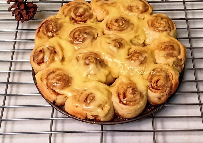 Wajib coba! Resep memasak Cinnamon rolls with cheesy glaze  menggugah selera