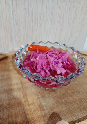 عکسی از دستور ترشی گلم قرمز
