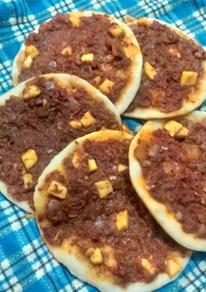 صورة لوصفة صفيحة سورية بالكورني دباف فالطاجين 🙃