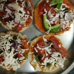 A picture of Little pizza.
