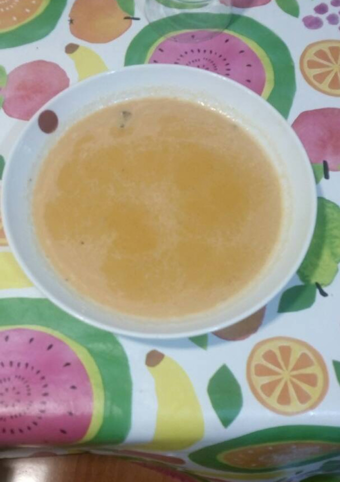Una foto de Crema de amaranto con caldo de verduras y setas