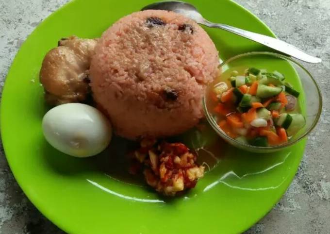 Langkah Mudah untuk Membuat Nasi Minyak instan yang Enak