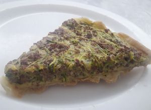 Una foto de Tarta de carne y zapallitos