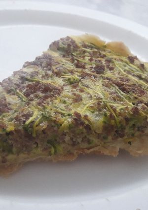 Una foto de Tarta de carne y zapallitos