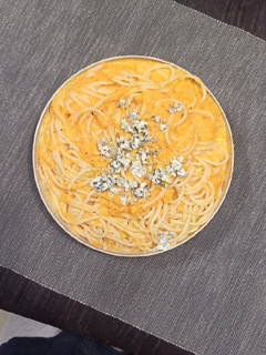 Una foto de Pasta con salsa de calabaza y queso azul