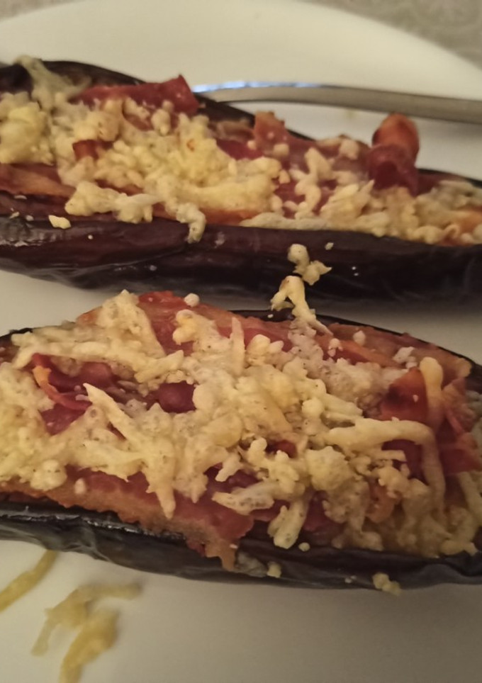 Una foto de Berenjena gratinada con queso y bacon en airfryer