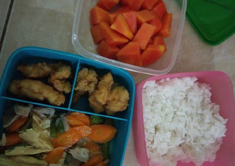 Resep Bekal suami (capcay + ayam goreng tepung), Enak