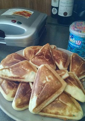 A picture of Sandwich maker mini cakes.