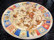 Una foto de risotto de arroz integral