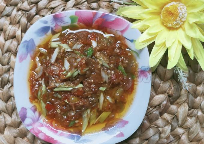 Ini dia! Resep memasak Sambal daun bawang (bawang prei) hidangan Hari Raya yang nagih banget