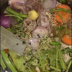 A picture of Beef stock.