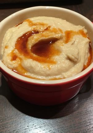 Una foto de Hummus