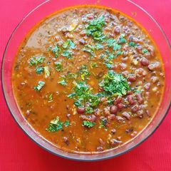 A picture of Lobia Curry/ or Red Cow Peas in Gravy.