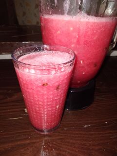 عکسی از دستور اسموتی هندوانه🍉 با بستنی شاتوت