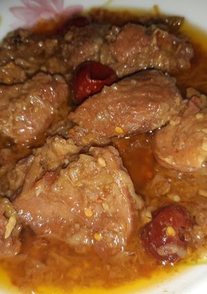 A picture of Piyaz gosht.