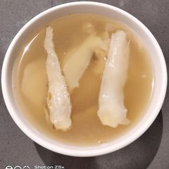 A picture of Herbs Soup with Pork.