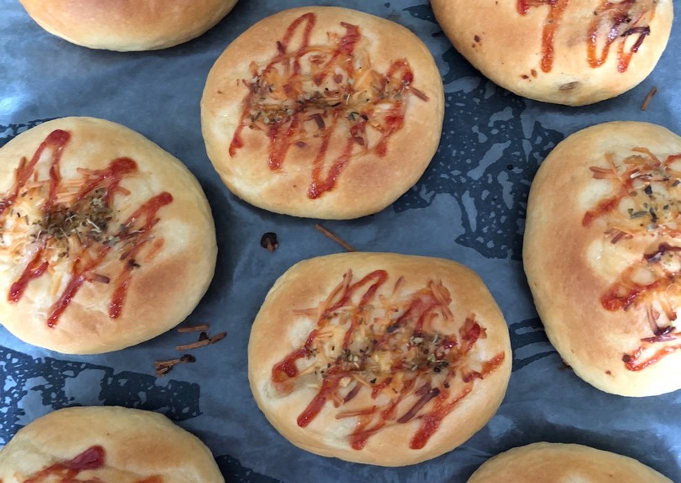 Roti isi ham & cheese <br />Lembut enakkkkkk 👍