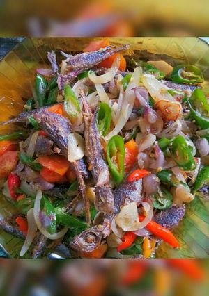 Foto resep Ikan goreng tumis cabai