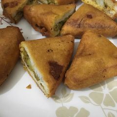 A picture of Fried bread.