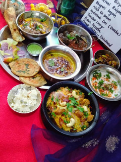 हैदराबादी वेज बिरयानी (hyderabadi veg biryani recipe in hindi) रेसिपी मुख्य फोटो