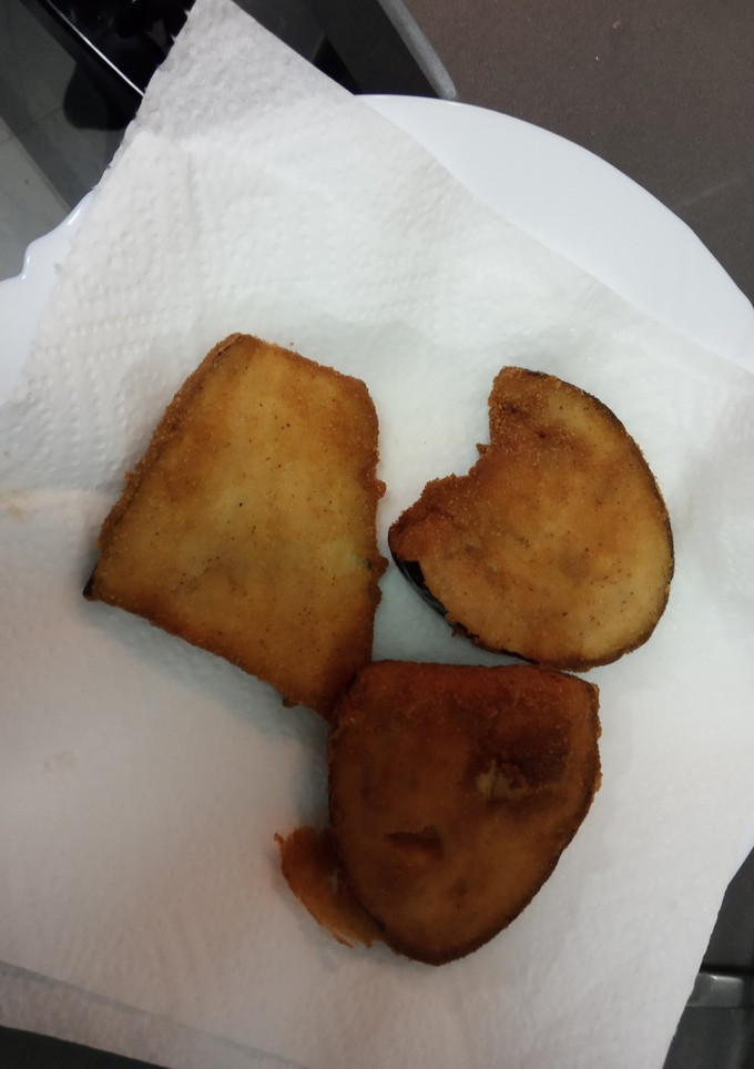 Una foto de Berenjena empanada 🍆