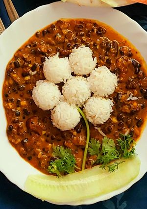 A picture of Dal Makhani Rice Platter.