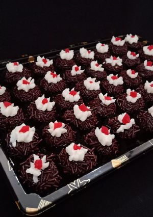 Foto resep Bola2 coklat (Simple, no bake, 4 bahan)