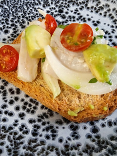 Una foto de Ceviche de corvina de ir por casa