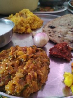 રોટલો એન્ડભરથું Rotlo and Bharthu recipe in Gujarati રેસીપી મુખ્ય ફોટો